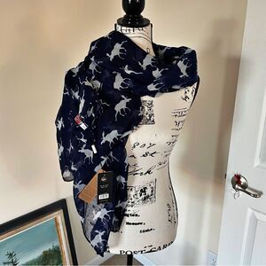 Flaaronning Scarf with Original Norwegian Design Elks